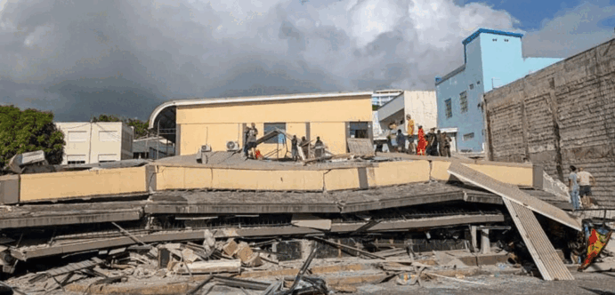 Buildings flattened as 7.3 magnitude earthquake hits Vanuatu