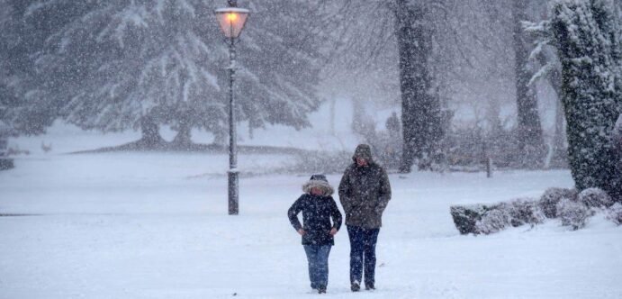 Heavy snow forecast for Wales this weekend