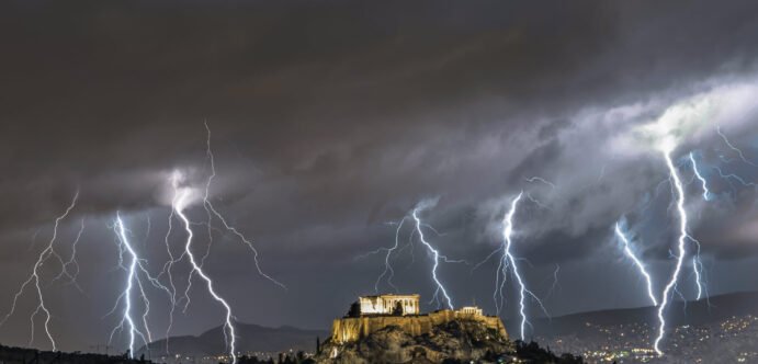 Η αστάθεια επανέρχεται φέρνοντας βροχές και σποραδικές καταιγίδες – Ποιες περιοχές θα επηρεάζονται περισσότερο