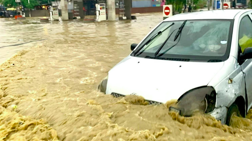 77 killed, over 100 missing after severe storms capsize boats and cause flash floods in DR Congo