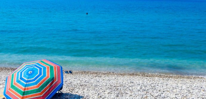 Ο καιρός του τριημέρου: Που θα φτάσει η θερμοκρασία και που προβλέπονται τοπικές μπόρες