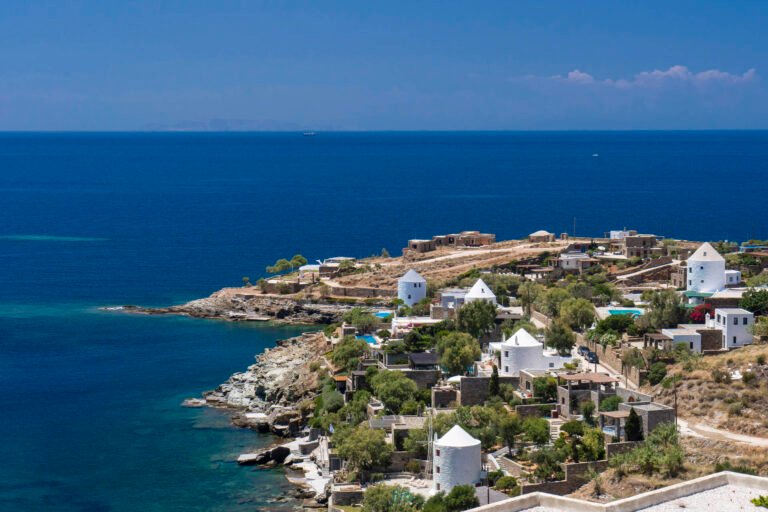 Read more about the article Ο καιρός το επόμενο διήμερο: Περιορισμένη αστάθεια και ενισχυμένο μελτέμι, με φόντο νέα θερμοκρασιακή άνοδο