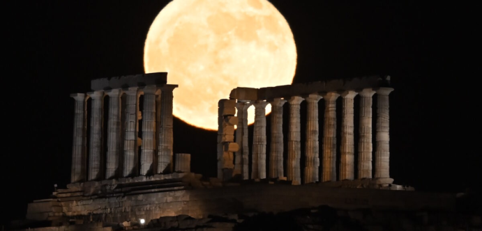 Αυγουστιάτικη Πανσέληνος 2025: Μια νύχτα μαγείας, ουρανού και πολιτισμού απόψε στην Ελλάδα