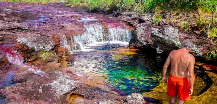 Cano Cristales: Το «υγρό ουράνιο τόξο» της Κολομβίας