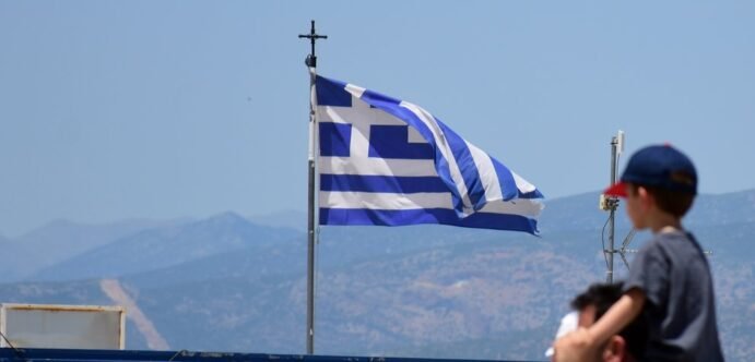 Ο καιρός της νέας εβδομάδας: Με τι συνθήκες θα διεξαχθούν οι παρελάσεις – Τι περιμένουμε στη συνέχεια