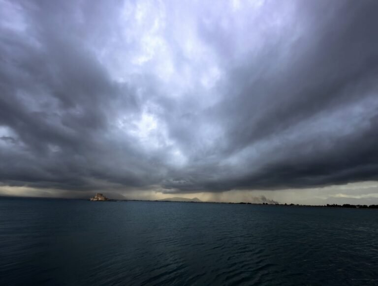 Read more about the article Ο καιρός της εβδόμαδας: Παραμένουν οι ήπιες συνθήκες στις περισσότερες περιοχές – Πότε προβλέπεται νέα πιθανή μεταβολή