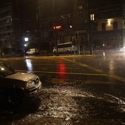 Σημαντική κακοκαιρία σαρώνει τη χώρα μας τις τελευταίες ώρες – Ποια αναμένεται να είναι η εξέλιξη του καιρού τις επόμενες ημέρες