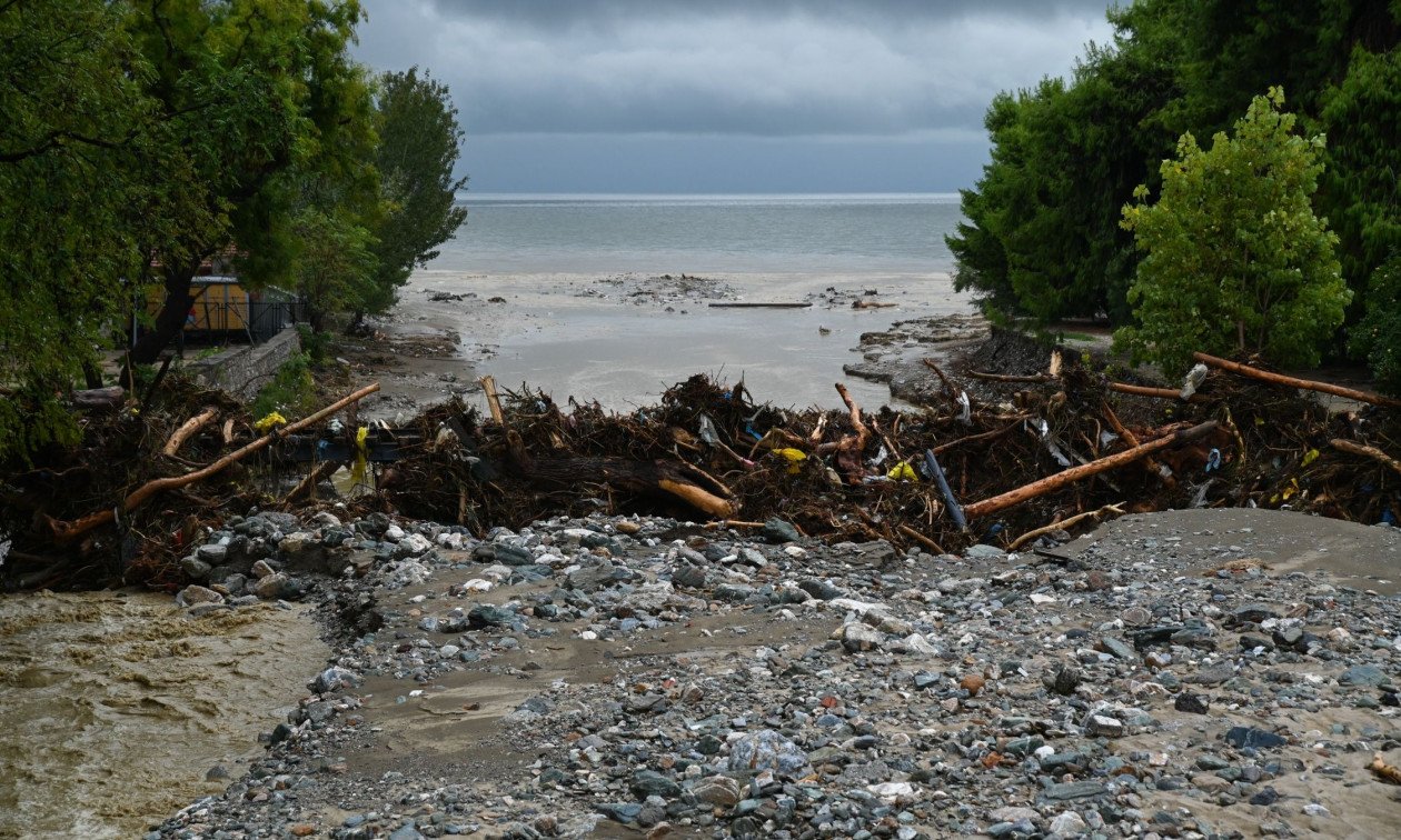 You are currently viewing Η κακοκαιρία «χτύπησε» το Αιγαίο: Θυελλώδεις άνεμοι, τοπικά πλημμυρικά φαινόμενα και χαλαζοπτώσεις απασχόλησαν τα νησιά