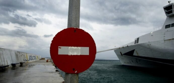 Απαγορευτικό απόπλου σε Ιόνιο και Αιγαίο – Τα δρομολόγια που ακυρώνονται