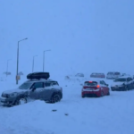 Δράμα: Πάνω από 100 άτομα εγκλωβίστηκαν στο χιονοδρομικό κέντρο Φαλακρού – Ολοκληρώθηκε με ασφάλεια ο απεγκλωβισμός τους