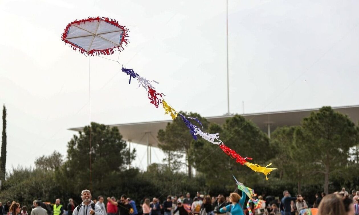 You are currently viewing Ο καιρός του τριημέρου: Σταδιακή βελτίωση του καιρού το Σαββατοκύριακο – Θα πετάξει τελικά ο χαρταετός;