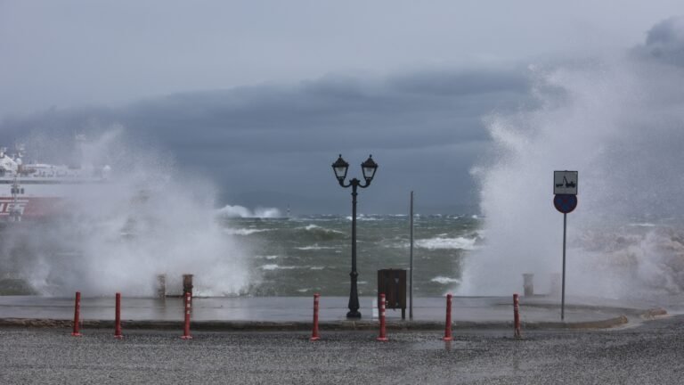 Read more about the article Καιρός άνοιξης αναμένεται το Σαββατοκύριακο στη χώρα – Λασποβροχές, άνοδος της θερμοκρασίας και νοτιάδες