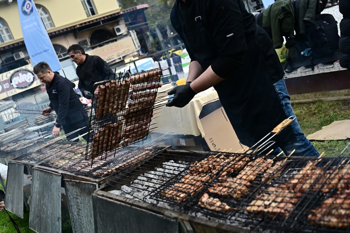 You are currently viewing Τοπικά ισχυρές βροχές και καταιγίδες τις επόμενες ημέρες με σημαντική άνοδο της θερμοκρασίας – Η πρόγνωση για την Τσικνοπέμπτη