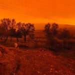 Απόκοσμες εικόνες στη Κρήτη και στις Κυκλάδες από την Αφρικανική σκόνη – Έγινε κόκκινος ο ουρανός, προβλήματα στις πτήσεις