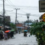 Ταϊλάνδη: Τουλάχιστον 23 νεκροί από τις πλημμύρες – Ψάρια εμφανίστηκαν στους δρόμους της Μπανγκόκ