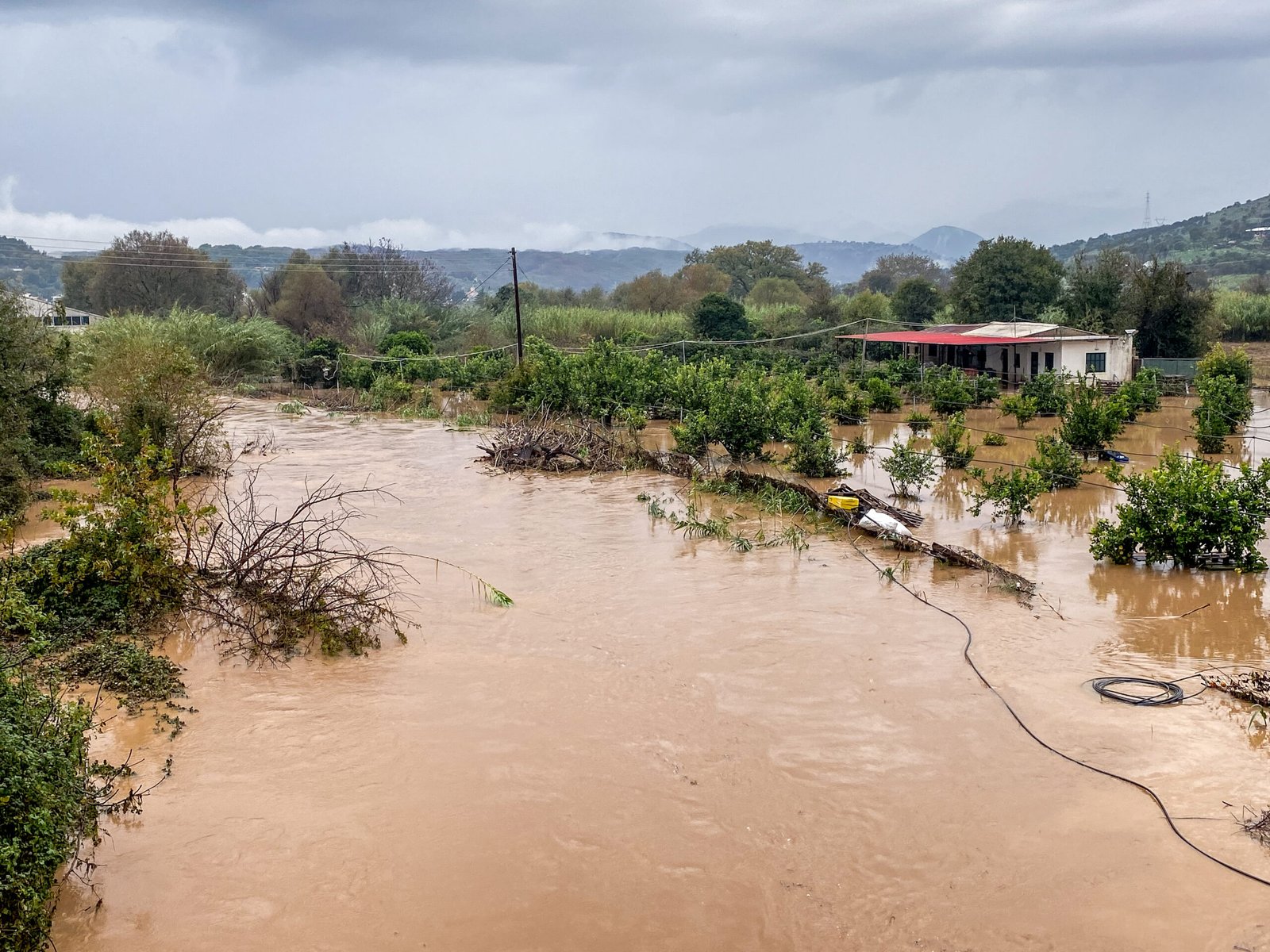 You are currently viewing Κρήτη: Τραγική κατάληξη για τον κτηνοτρόφο που αγνοούταν – Παρασύρθηκε από τα ορμητικά νερά