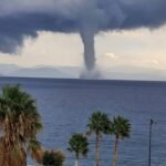 Εντυπωσιακός υδροστρόβιλος ανοιχτά της Κω εν μέσω κακοκαιρίας – Το σπάνιο φαινόμενο που καταγράφηκε στο Αιγαίο