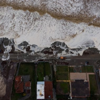 Στο επίκεντρο της κακοκαιρίας ο Αγιόκαμπος στη Λάρισα – Ο χείμαρρος προκάλεσε μεγάλες καταστροφές (Φωτογραφίες και Βίντεο)