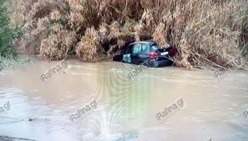 Όχημα παρασύρθηκε από ορμητικά νερά ανάμεσα σε Πικέρμι & Σπάτα – Υπερχείλισε το ρέμα