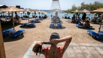Με συνθήκες καύσωνα θα ξεκινήσει η νέα εβδομάδα – Πως θα κυλήσει το Σαββατοκύριακο