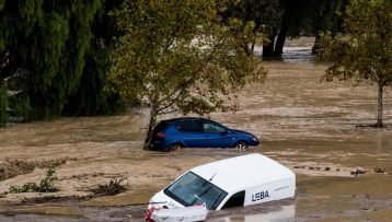 Σφοδρές Πλημμύρες στην Ταραθόνα και την Επαρχία Σαραγόσα στην Ισπανία – Εκατοντάδες Εκκενώσεις και Διακοπές Ρεύματος
