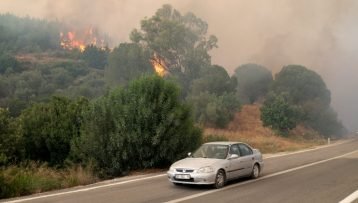 Φλόγες στην Καταλονία: 32.000 Στρέμματα Καμένης Γης και 18.000 Κάτοικοι Σε Καραντίνα