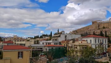 Αρκετή ηλιοφάνεια αλλά και πρόσκαιροι όμβροι το Σαββατοκύριακο στη χώρα – Που θα κυμανθεί ο υδράργυρος