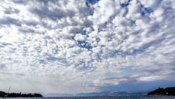 Με αστάθεια μπαίνουμε στη νέα εβδομάδα – Η εξέλιξη του καιρού και της θερμοκρασίας μέχρι την Τετάρτη