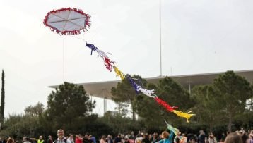 Ο καιρός του τριημέρου: Σταδιακή βελτίωση του καιρού το Σαββατοκύριακο – Θα πετάξει τελικά ο χαρταετός;