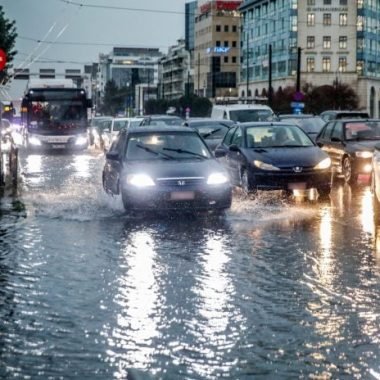 Νέο βαρομετρικό χαμηλό φέρνει βροχές και ισχυρές καταιγίδες το Σαββατοκύριακο στη χώρα – Που θα σημειωθούν τα εντονότερα φαινόμενα