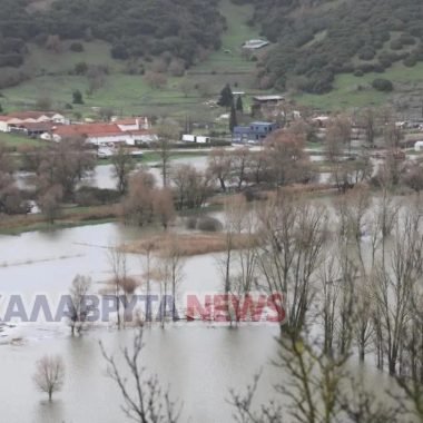 Καταστροφές στα Καλάβρυτα από την κακοκαιρία – Ποτάμια υπερχείλισαν