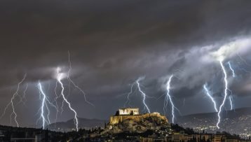 Η αστάθεια επανέρχεται φέρνοντας βροχές και σποραδικές καταιγίδες – Ποιες περιοχές θα επηρεάζονται περισσότερο