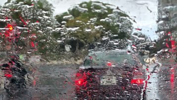 Η εξέλιξη του καιρού τις επόμενες ώρες – Πότε αναμένεται νέα επιδείνωση με βροχές και καταιγίδες